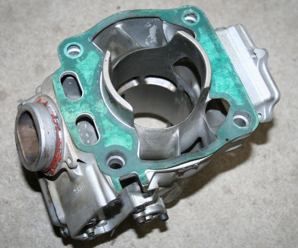 Used OEM Cylinder Core & Head for Yamaha YZ 250 Power Valve 5MW Parts